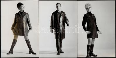cca 1968 Bőr ruházatokról készült divatfotók, 5 db vintage fotó, 17,5x11,5 cm