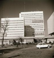 1968 Kecskemét, leninvárosi épületek, látképek - új városrész épül, 28 db professzionális minőségű, ...