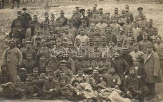 1916 Prisonniers de guerre / Orosz hadifogolytábor Kazanyban / WWI Russian POW camp (prisoners of war) in Kazan, Austro-Hungarian K.u.K. soldiers, group photo + Military censur Kazan No. 229. (EK)
