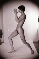 cca 1978 Nagy melegben vetkőzni kell, 4 db vintage fénykép, + 3 db vintage negatív (a papírkép és a ...