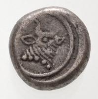 Kolkhisz Kr. e. V-IV. század Ag Hemidrachma (2,46g) T:2 / 
Colchis 5th-4th century BC Ag Hemidrachm...