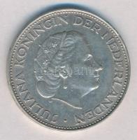 Hollandia 1960. 2 1/2G Ag Julianna T:2 ph. Netherlands 1960. 2 1/2 Gulden Ag Juliana C:XF edge error