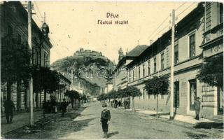 1910 Déva, Fő utca háttérben a várral, Fehér Kereszt szálloda és kávéház. W.L. Bp. 507. / main street with castle in the background, hotel and cafe