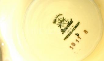 Rosenthal porcelán tálka, matricás, jelzett, kopásokkal, d: 15,5 cm