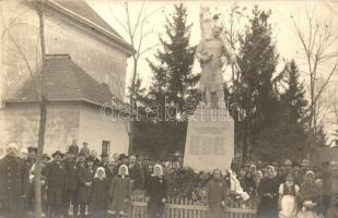 1924 Öcsöd, 1914-18-as hazafias kegyelet hősi emlék felavatási ünnepsége. photo (EK)