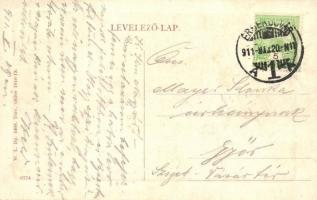 1911 Érsekújvár, Nové Zamky; vasútállomás muzsikus cigányokkal. W.L. Bp. 4495. / Bahnhof with Zigeun...