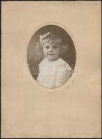 Rácz Vali (1911-1997) színész- és énekesnő gyermekkorától felnőttkoráig, 4 db fotó, 13,5×8,5 és 24×1...