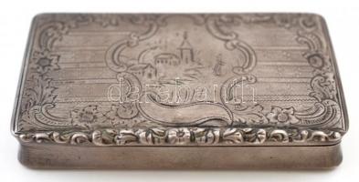 Antik ezüst (Ag.) szelence, gravírozott, jelzett, mesterjeggyel, 7,5×4,6 cm, nettó:78 g / Antique silver box, hallmarked, 7,5×4,6 cm, 78 g net.