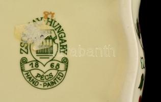 Zsolnay pillangó mintás dobozka, kézzel festett, jelzett, hibátlan, 10×10 cm