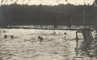 1912 Stockholm, Olympiska Spelens Officiella. Nr. 138. En vattenpolomatch / 1912 Summer Olympics. Water polo match