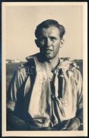 1941 Német pilóta fotója, Deutsches Afrikakorps (DAK), fotólap, 13x9 cm / 1941 German pilot, DAK, Libya, photo card