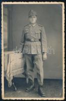 cca 1940-1944 Német hegyi vadász katona fotója, 13x9 cm / German soldier