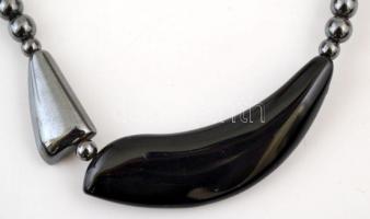 Hematit nyaklánc, h: 43 cm