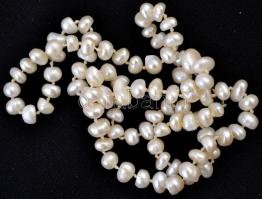 Apró szemű tenyésztett gyöngy nyaklánc, h: 48 cm
