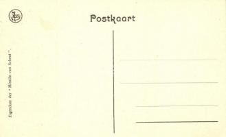 China, Geredde Kleinen / Chinese people with babies in baby carriage (EK)