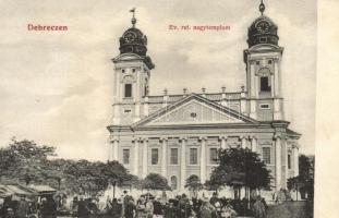 Debrecen, református nagytemplom piac árusokkal