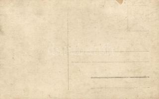 Első világháborús osztrák-magyar katonai lap. Az útról ledőlt katonai teherautó / WWI K.u.K. militar...