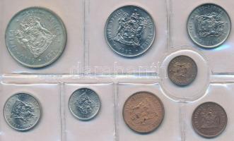 Dél-Afrika 1972. 1/2c-1R (8xklf) forgalmi sor zárt fóliacsomagolásban, közte 1972. 1R Ag T:1,1- patina South Africa 1972. 1/2 Cent - 1 Rand (8xdiff) coin set in sealed foil packing, including 1972. 1 Rand Ag C:UNC,AU patina