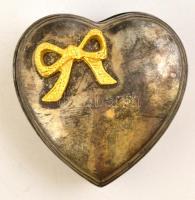 Szív alakú fém ékszeres doboz, 7x7,5x3 cm