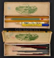 Írószer tétel: redőnyös fadoboz ( félig ceruzákkal), töltőceruza bél tokban ( Bohemia Works), tus he...