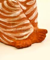 Kovács Margit (1902-1977): Széken ülő kislány. Terrakotta, engobe díszítéssel, jelzett, hibátlan, m:...