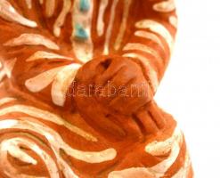 Kovács Margit (1902-1977): Széken ülő kislány. Terrakotta, engobe díszítéssel, jelzett, hibátlan, m:...