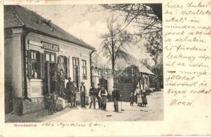 Kovászna, Covasna; Puskás Jenő üzlete, kirakat, eladók / shop front with owners (EK)