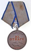 Szovjetunió 1938-1991. "Bátorsági Érem" Ag kitüntetés mellszalaggal T:2 sérült szalag Soviet Union 1938-1991. "Medal for Valor" Ag decoration with ribbon C:XF damaged ribbon