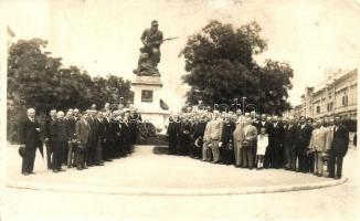 1931 Székesfehérvár, ,,69-es előre! I. világháborús emlékmű felavatási ünnepsége, készült a 69-es Hindenburg gyalogezred hősi halottainak emlékére. Hege László photo (EK)