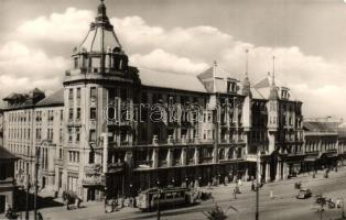 10 db MODERN magyar autóbuszos és villamosos motívumlap / 10 modern Hungarian autobuses and trams mo...