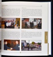 Rendőrség 2011. Szerk.: Bényi Mónika, M. Kiss Milán, Dr. Szomor Sándor. Bp.,(2012),Országos Rendőr-f...