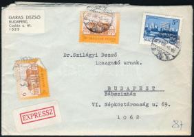 1989 Garas Dezső (1934-2011) saját kezű aláírása egy Szilágyi Dezső (1922-2010) bábművésznek, az Áll...