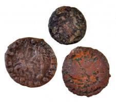 3db klf tisztítatlan római rézpénz a Kr. u. IV. századból T:3
3pcs of diff uncleaned Roman copper c...
