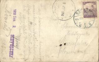 1918 Sopron, Oedenburg; Duplaszárnyú (biplane) repülőgép csendőrökkel és katonákkal Fertőrákoson. ph...