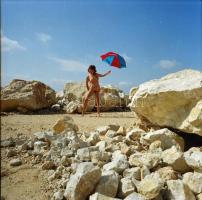 cca 1988 Menesdorfer Lajos (1941-2005) budapesti fotóművész felvételei, 8 db vintage negatív, 6x6 cm