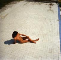 cca 1988 Menesdorfer Lajos (1941-2005) budapesti fotóművész felvételei, 9 db vintage negatív, 6x6 cm