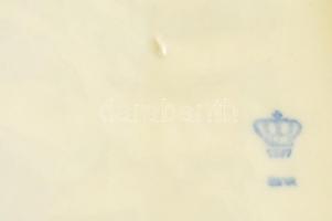 Lippelsdorf páros jelenet, kézzel festett, jelzett, nagyon apró lepattanással, 22×19 cm