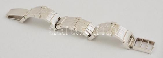 Ezüst(Ag) masszív széles karkötő, jelzett, h: 14,5 cm, nettó: 58,4 g