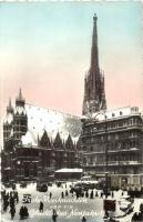 25 db főleg régi külföldi városképes lap, közte néhány motívumlap / 25 mainly pre-1945 European and ...