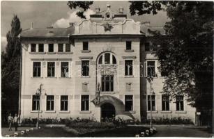 19 db modern magyar városképes lap / 19 modern Hungarian town-view postcards