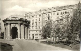 6 db főleg modern magyar városképes lap (Tótkomlós, Tata, Budapest) / 6 mainly modern Hungarian town...