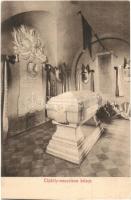Késmárk, Kezmarok; Thököly mauzóleum belső, koporsó. Schmidt Emil kiadása / Thököly mausoleum interior with coffin (EK)