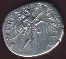 Római Császárság Traianus 98-117. Denar Ag T:3/3+