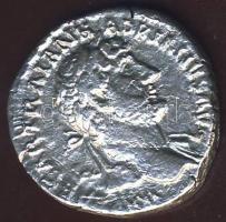 Római Császárság Hadrianus 117-138. Denar Ag T:3+