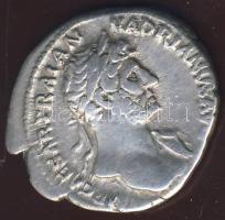 Római Császárság Hadrianus 117-138. Denar Ag T:3+