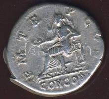 Római Császárság Hadrianus 117-138. Denar Ag T:3+