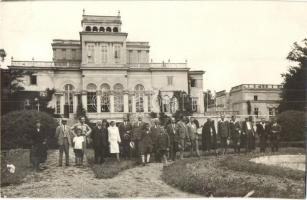1932 Ikervár (Sárvár), Batthyány kastély, csoportkép. photo