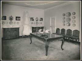 Seidner Zoltán(1896-1960): Szobabelsők, 2 db fotó, pecséttel jelzett, felületükön törésnyomokkal, 17...