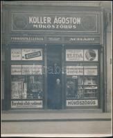 cca 1913 Nagyvárad, Koller Ágoston műköszörűs fodrászkellék és acéláru-üzlete, utcafront, üzletbelső, 3 db fotó, 21×17 cm