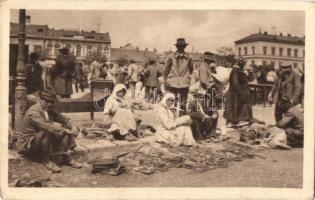 20 db régi felvidéki, szlovák városképes lap / 20 pre-1945 Slovakian town-view postcards